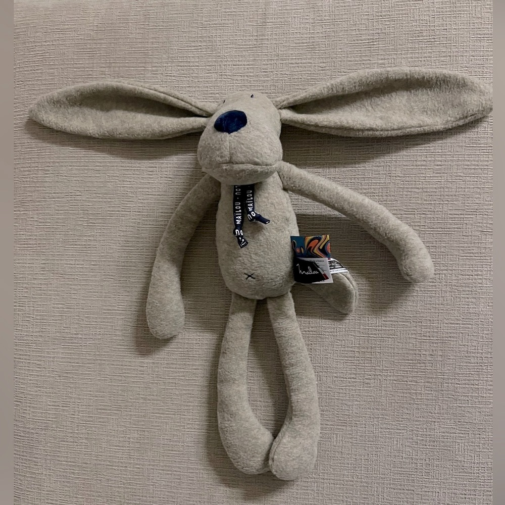 Les Pop Joe Pup in Oatmeal by Pucci Manuli